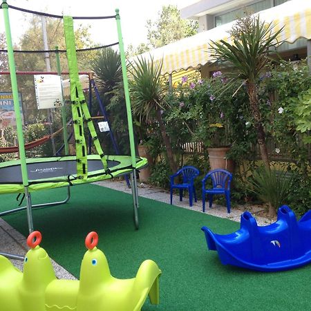Perticari Hotel Pesaro Eksteriør billede