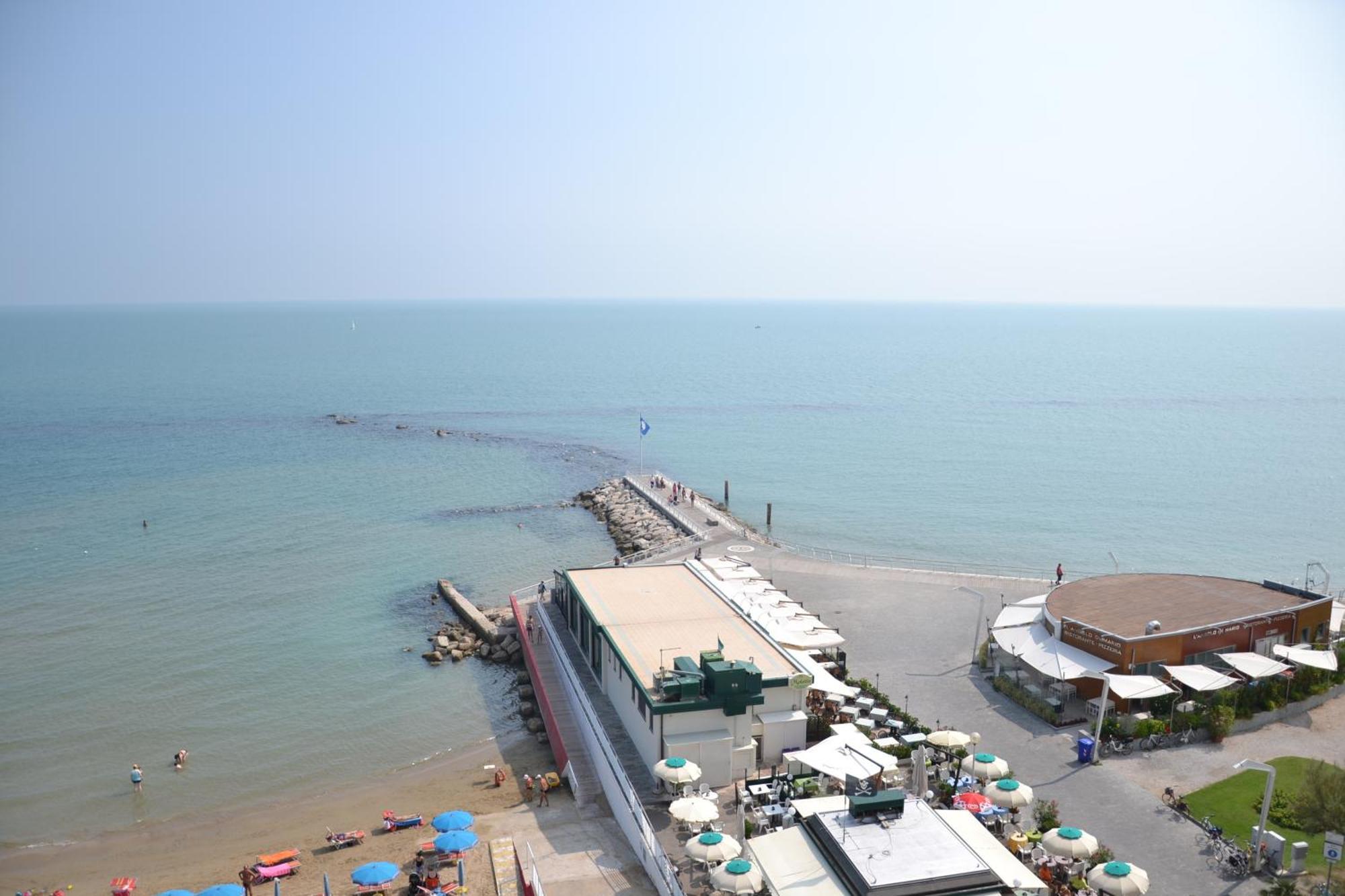 Perticari Hotel Pesaro Eksteriør billede