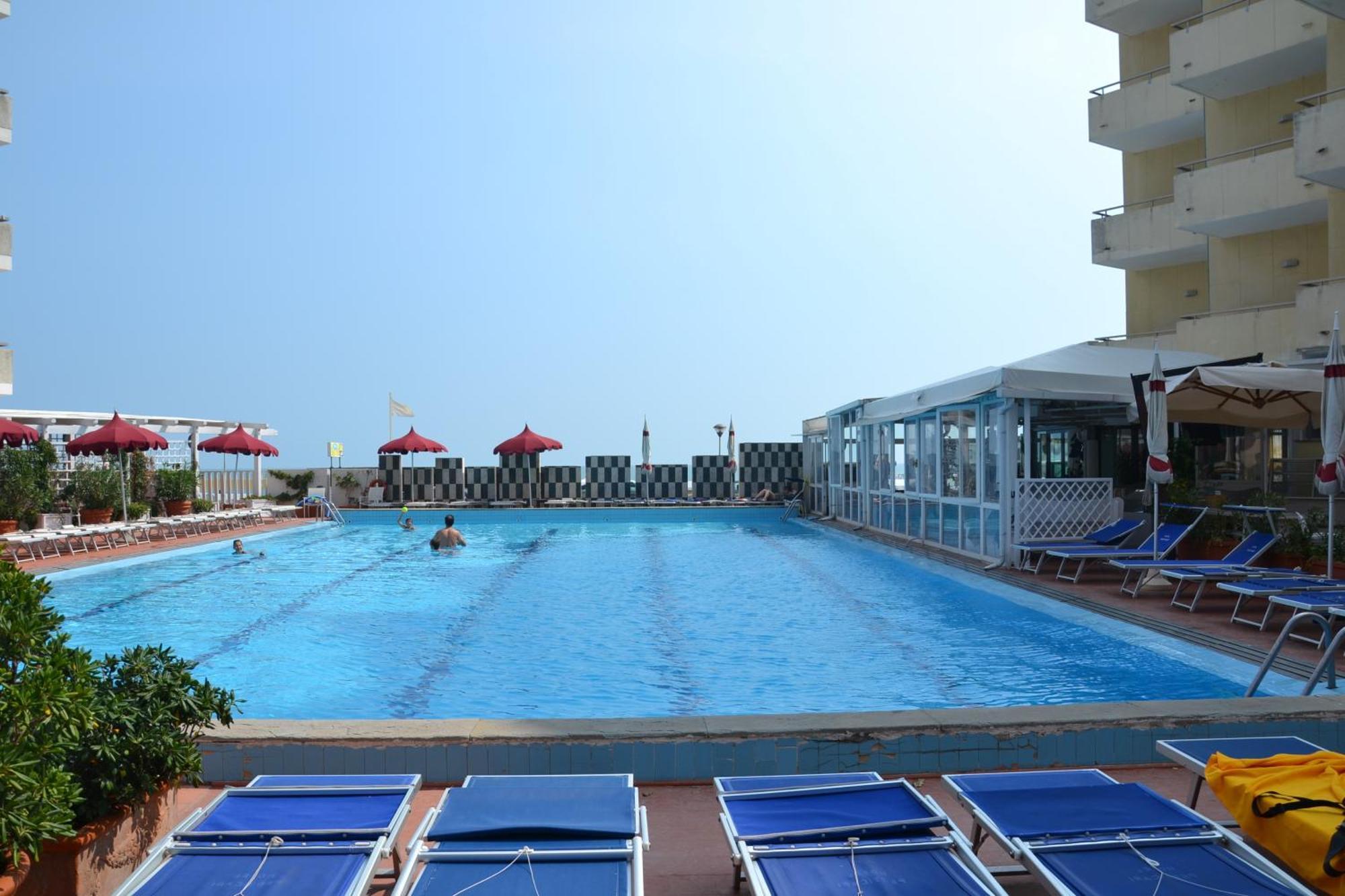 Perticari Hotel Pesaro Eksteriør billede
