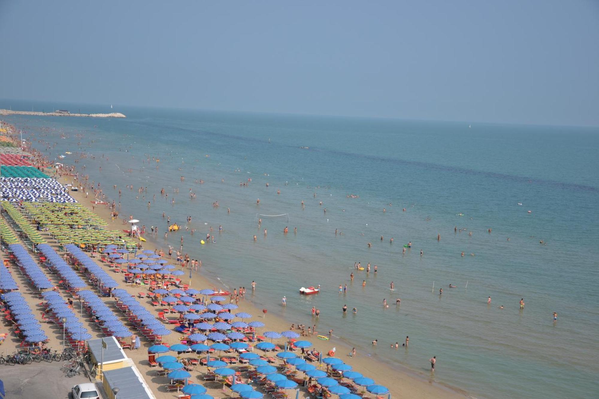 Perticari Hotel Pesaro Eksteriør billede
