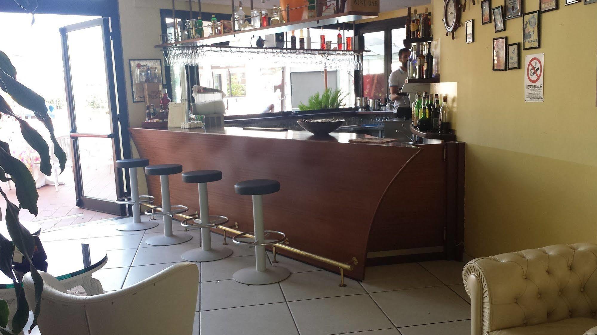 Perticari Hotel Pesaro Eksteriør billede