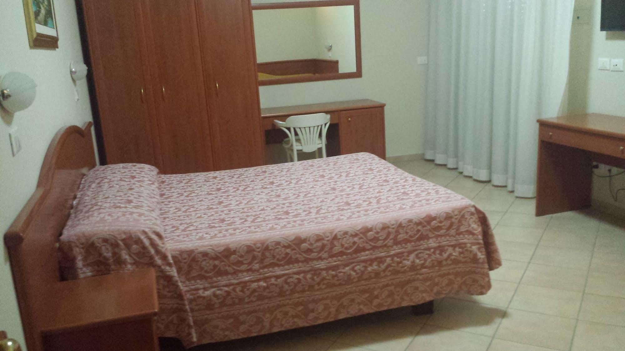 Perticari Hotel Pesaro Eksteriør billede