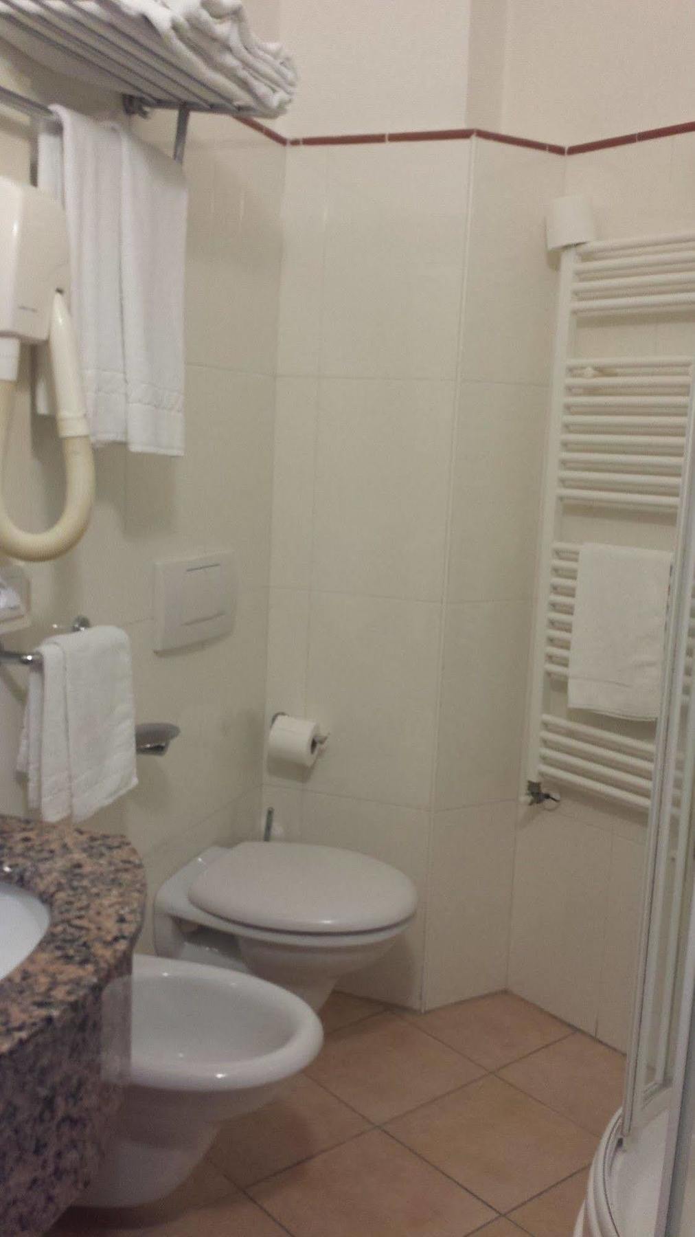 Perticari Hotel Pesaro Værelse billede