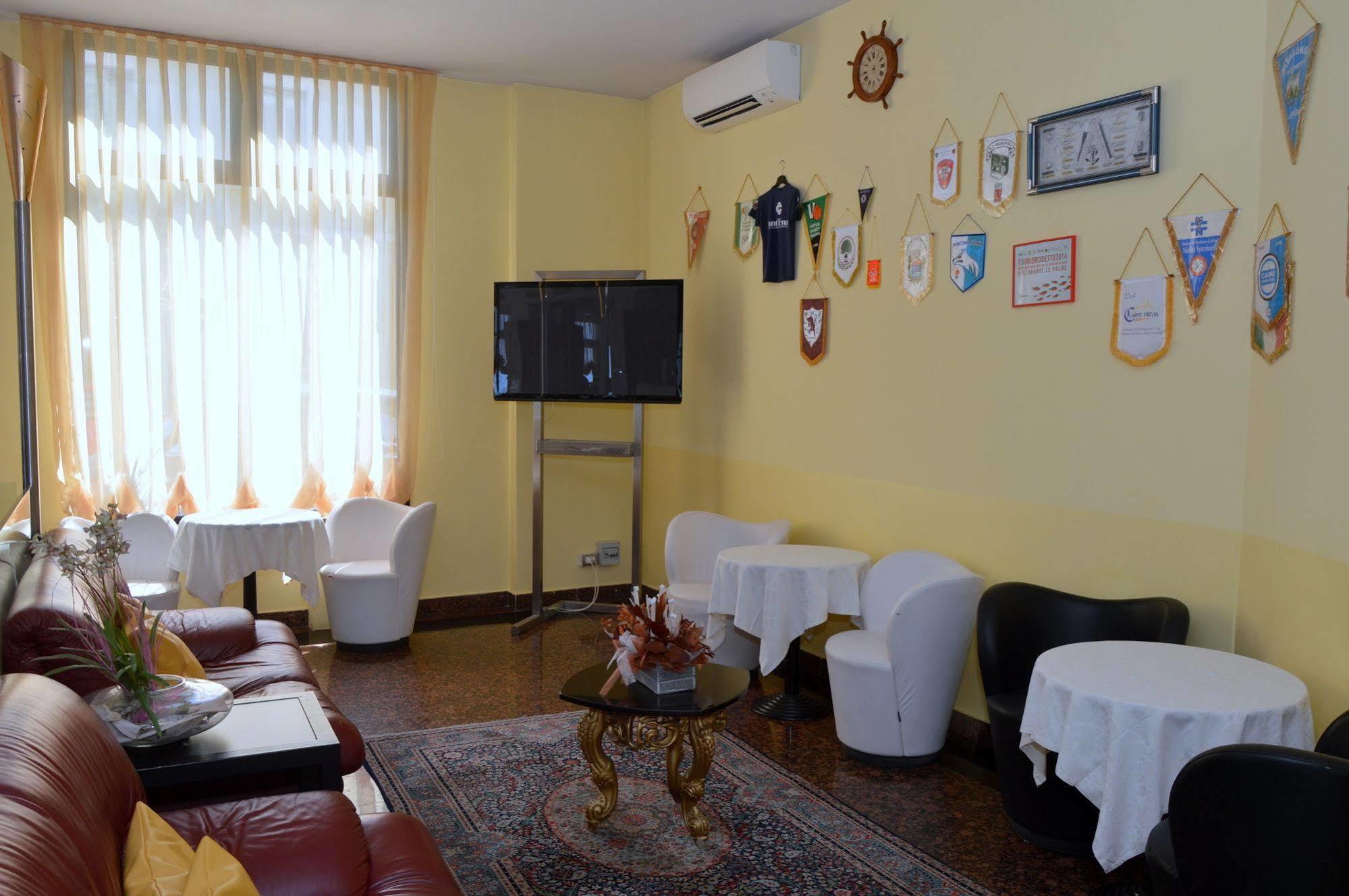 Perticari Hotel Pesaro Eksteriør billede